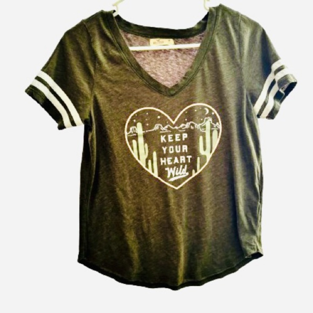 Y2K Hollister women’s Tee